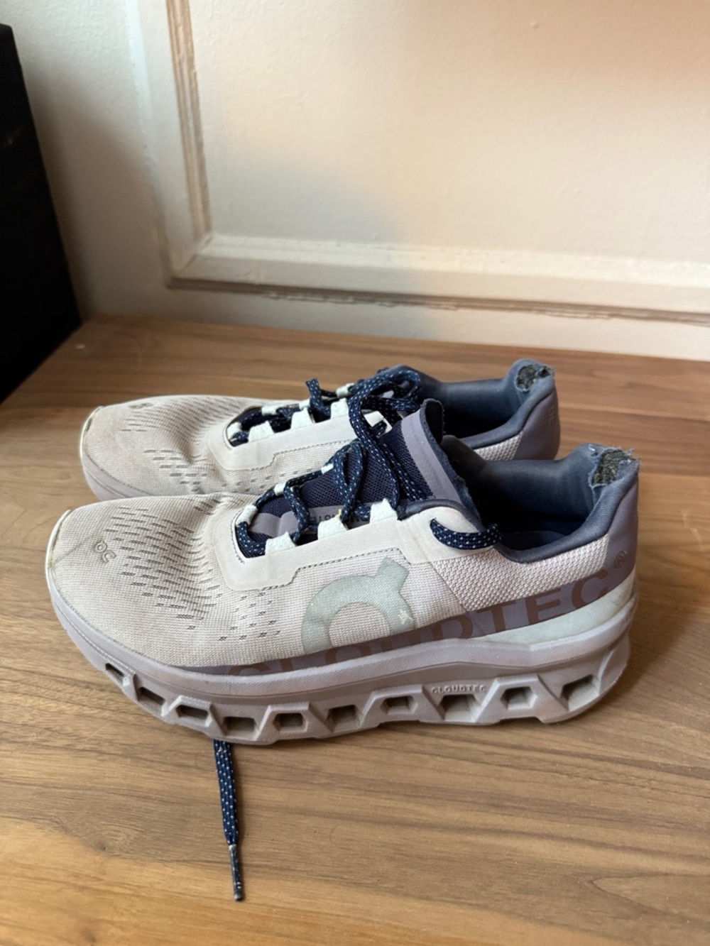 On Cloudtec cloudmonster Running Shoes well used